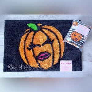 BETSEY JOHNSON Halloween Bath Rug & Hand Towels Set - Pumpkin Stripes